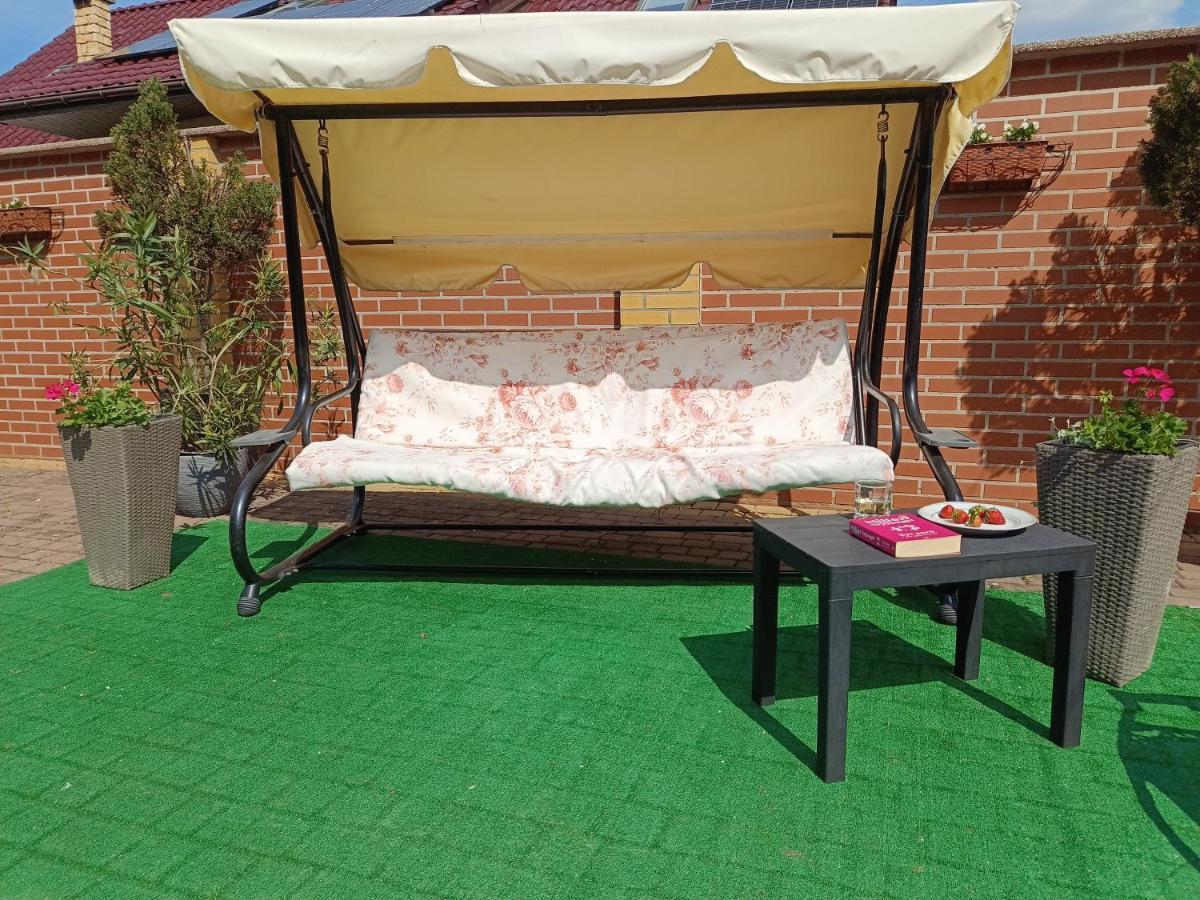Letnia Willa Jacuzzi & Sauna ดาร์โวโว ภายนอก รูปภาพ